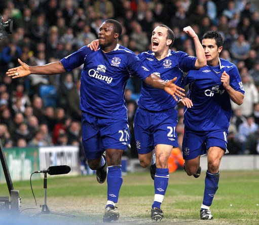 北京国安队获足协杯赛冠军，贺信来了！（北京国安问鼎足协杯，贺信送达！）